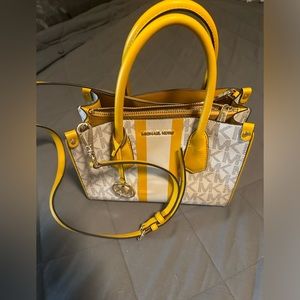 Michael Kor Cross body